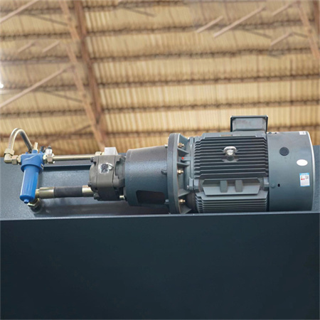 Visokokakovostni 3200 * 8 mm hidravlični upogibni stroj / 4-osni CNC stiskalnica