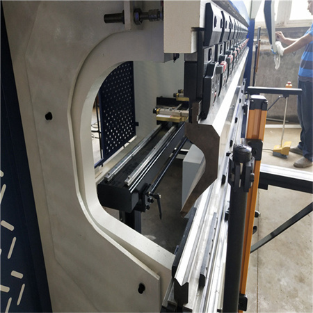 CNC avtomatski električni stroj za upogibanje pločevine z hidravlično zavoro iz aluminija z robotom