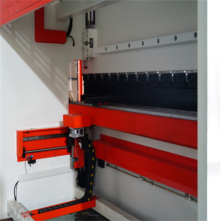 CNC zavorni stroj za upogibanje kovinskih plošč s krmilnikom DA66T