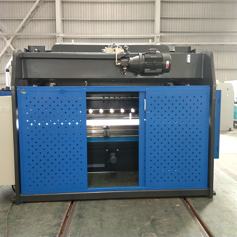 63t 2500 mm Nc hidravlični stroj za upogibanje pločevine iz ogljikovega jekla