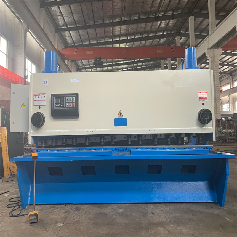 Tovarniški stroj za neposredno hidravlično striženje Qc11y-12x3200 giljotinske škarje