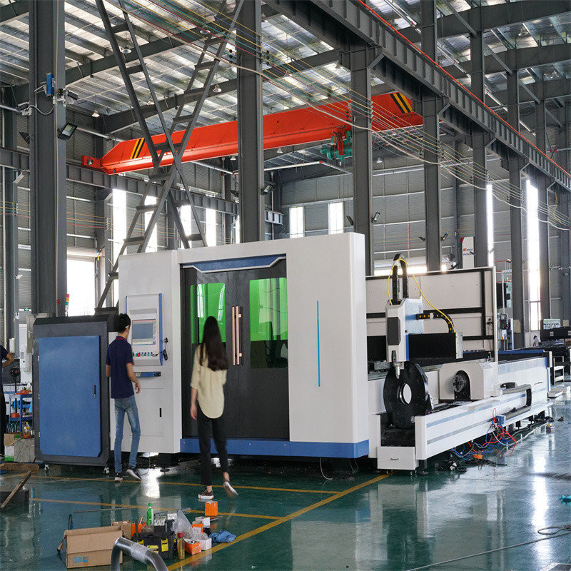Stroj za lasersko rezanje z vlakni Laserski rezalnik za rezanje aluminija, pločevine