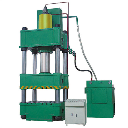 600-tonski hidravlični stroj za lizanje mineralnih soli živalskega izvora