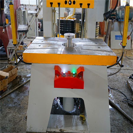 Kitajska Profesionalni proizvajalec CE pohištvena vrata iz vezanega lesa 50T 80T 100T laminat hidravlični stroj za hladno stiskanje vezanega lesa