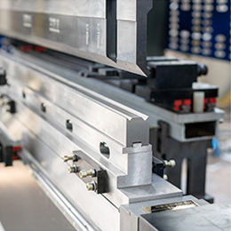 Zavorni stroj za kovinske plošče / CNC hidravlični zavorni stroj za stiskalnice