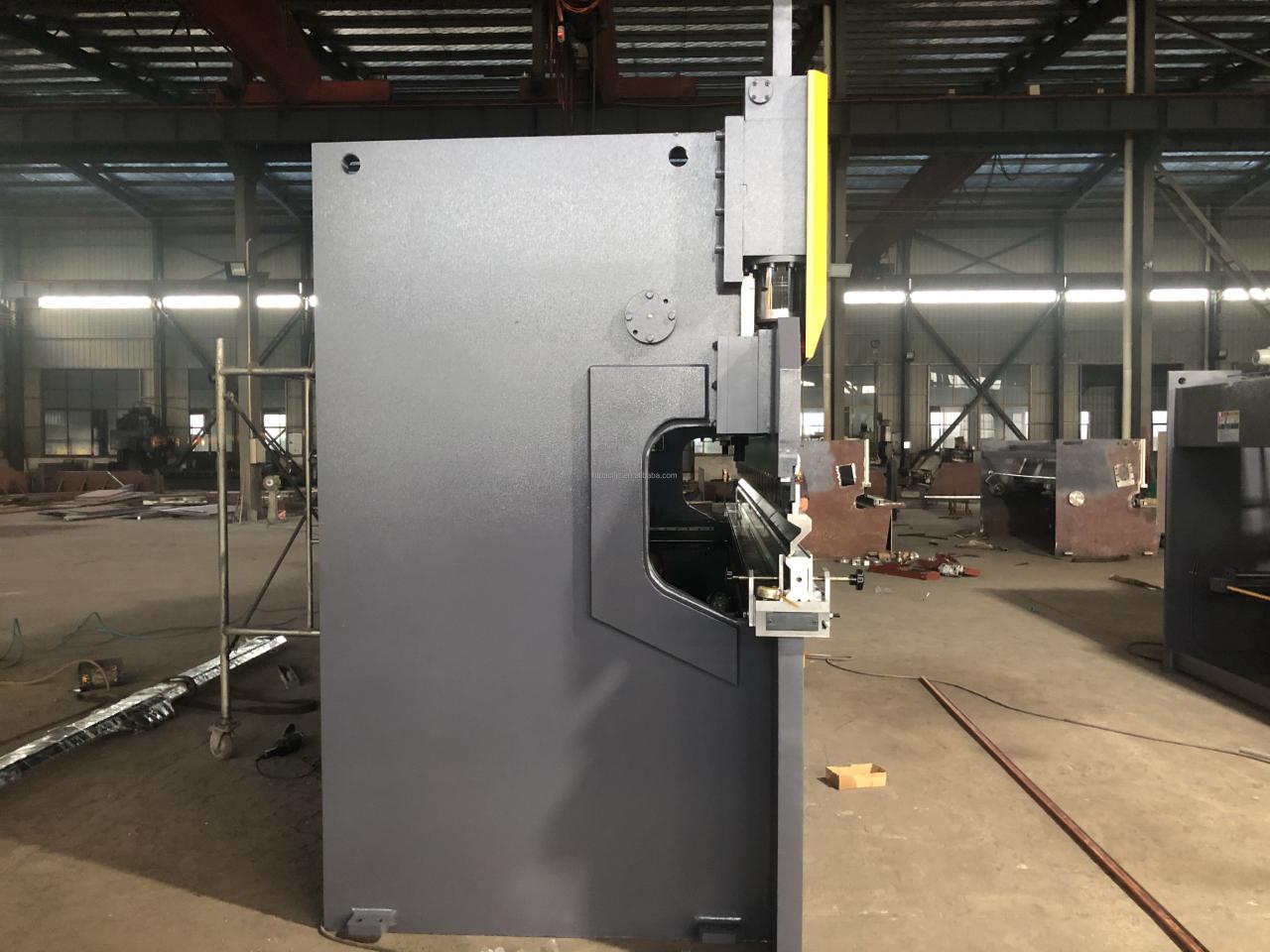 Wc67k Cnc aluminijasta železna plošča hidravlična stiskalnica Cnc stroj za upogibanje pločevine